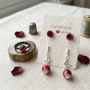 Silver Tone Butterfly Earring & Charcoal Elastic Ring Set